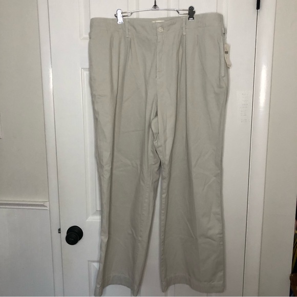 Maeve Pleated Wide Leg Chino Trousers - Picture 6 of 16